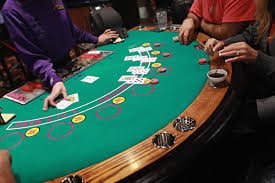 Slots618 slot game ၏ bonus round နှင့် free spin feature တွင် jackpot ရသောမြင်ကွင်း